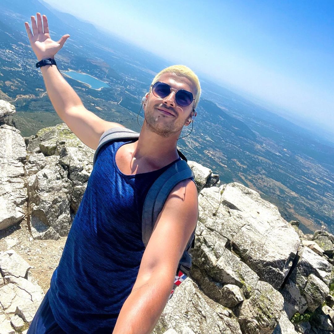 Stay Cool and Confident: Best Men's Tank Tops for Summer - TACVASEN